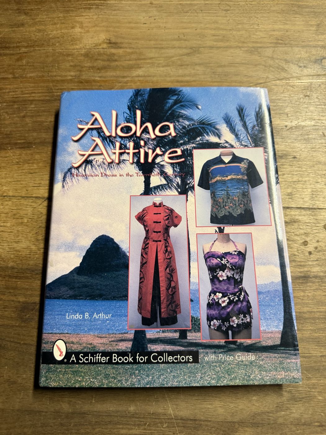 Aloha Attire · Hawaiian Dress in the Twentieth Century