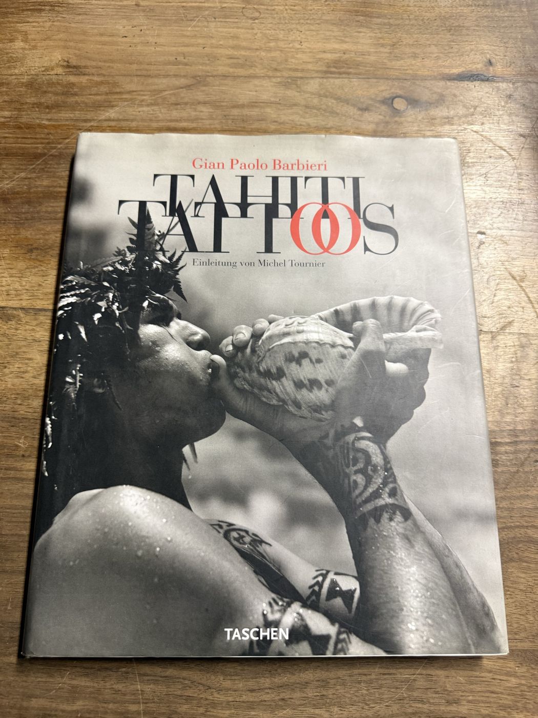 Tahiti Tattoos · Gian Paolo Barbieri