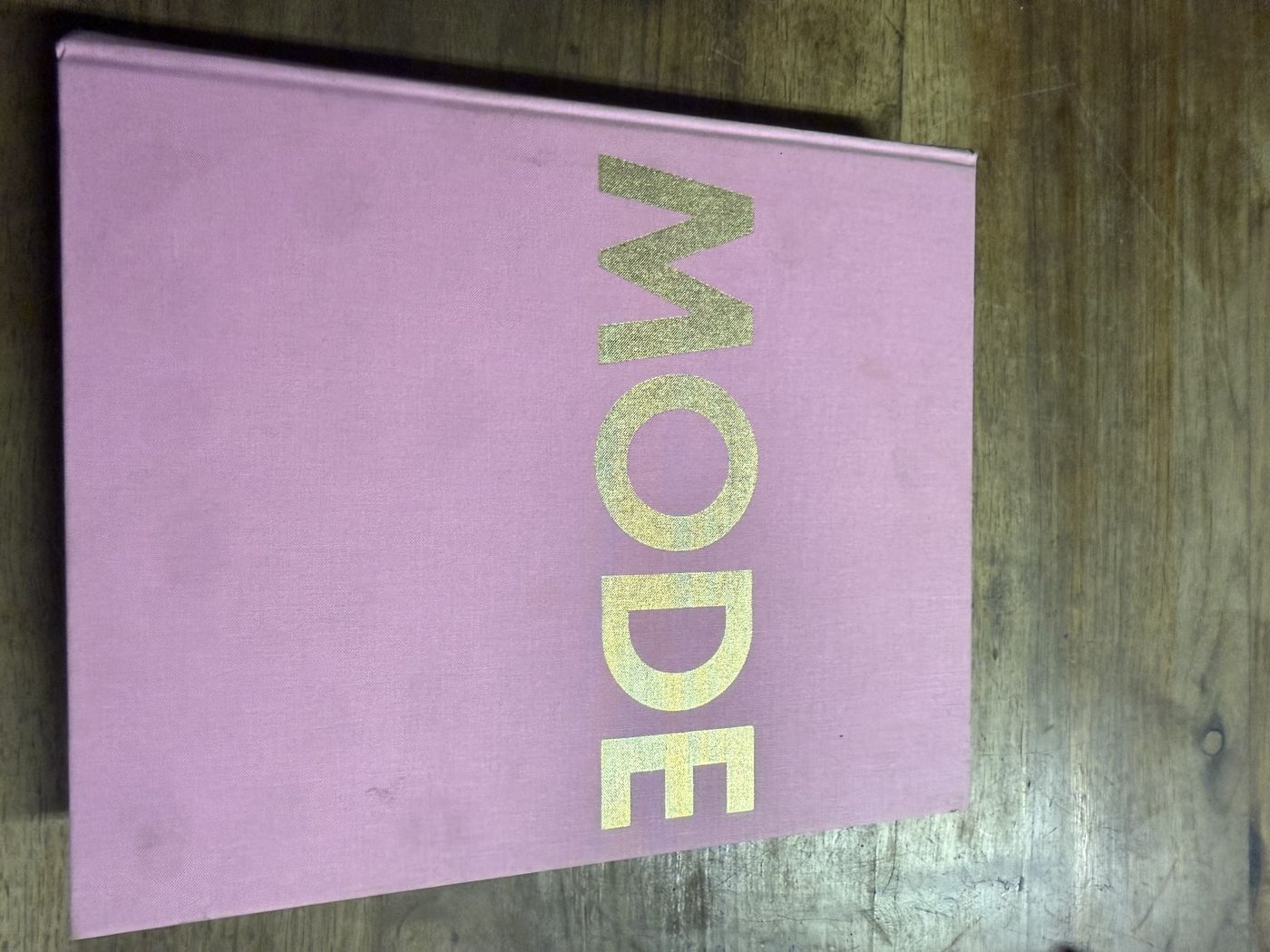 Mode · Das Jahrhundert der Designer 1900–1999