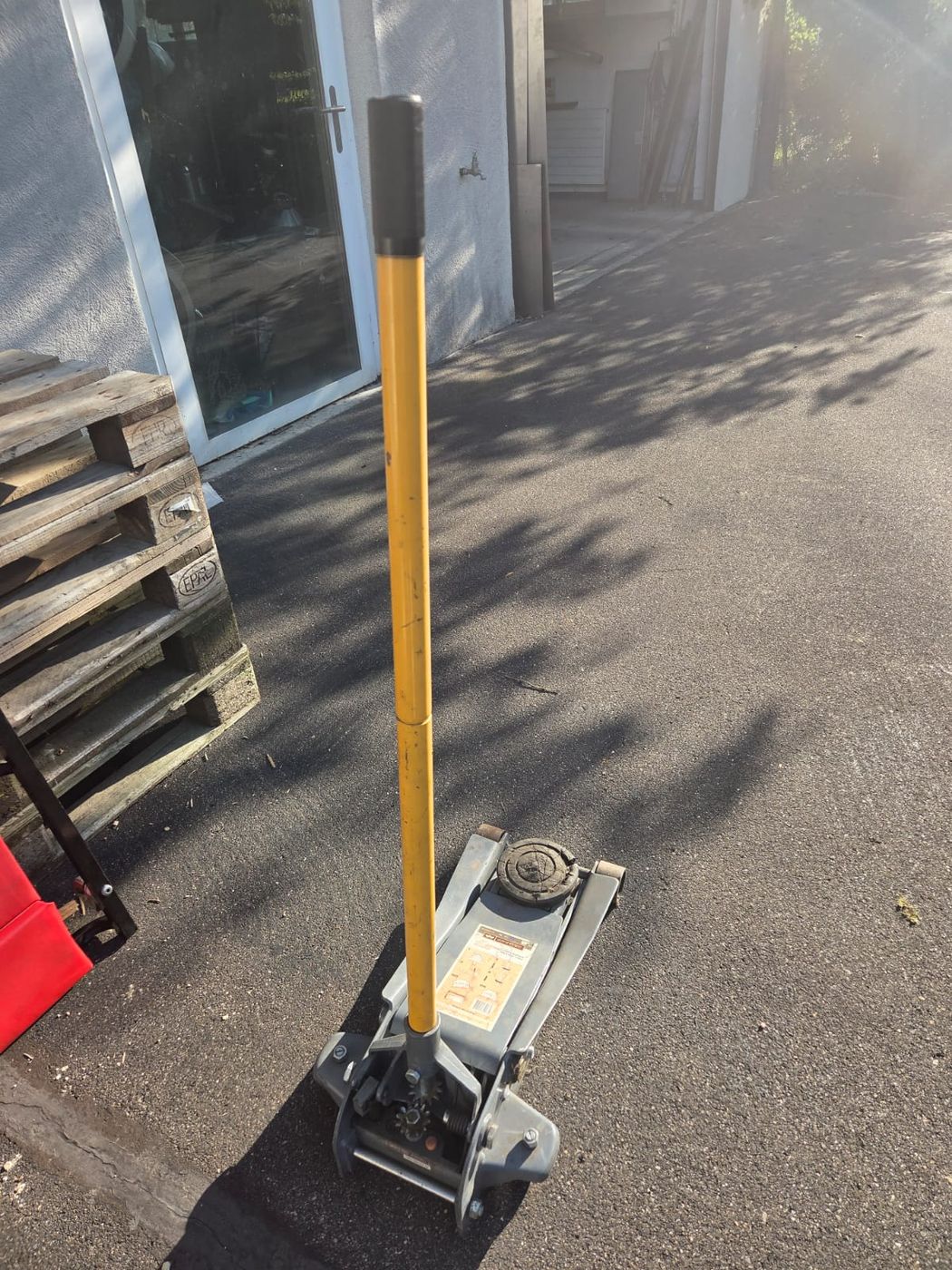 Hydraulic trolley jack