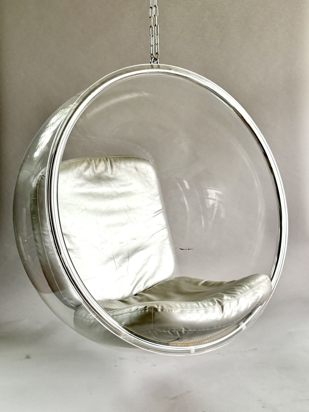 Bubble Chair · Eero Aarnio per Adelta