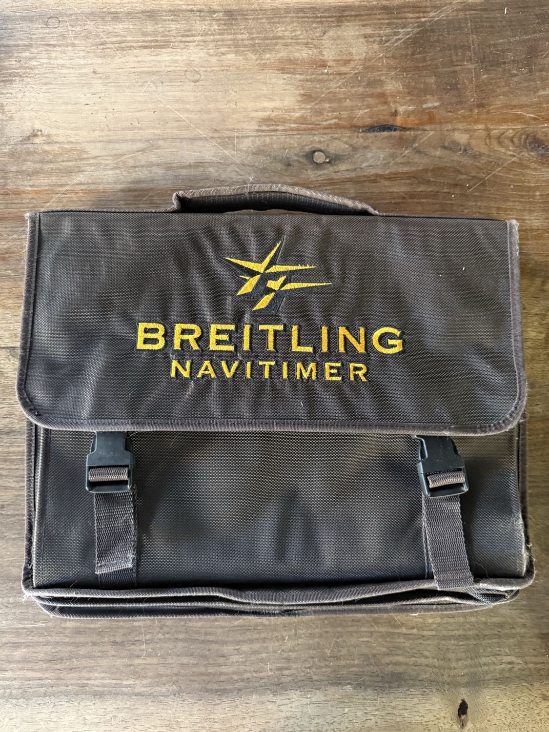 Breitling Navitimer Umhängetasche