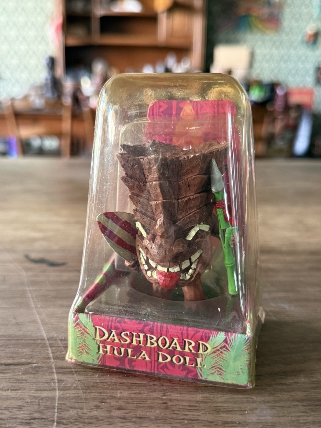 Dashboard Hula Doll – Tiki mit Surfbrett