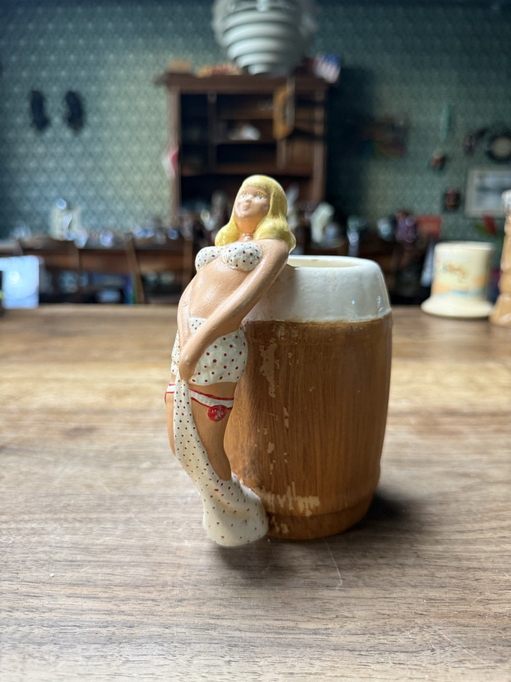 Vintage Bikini-Girl Mug