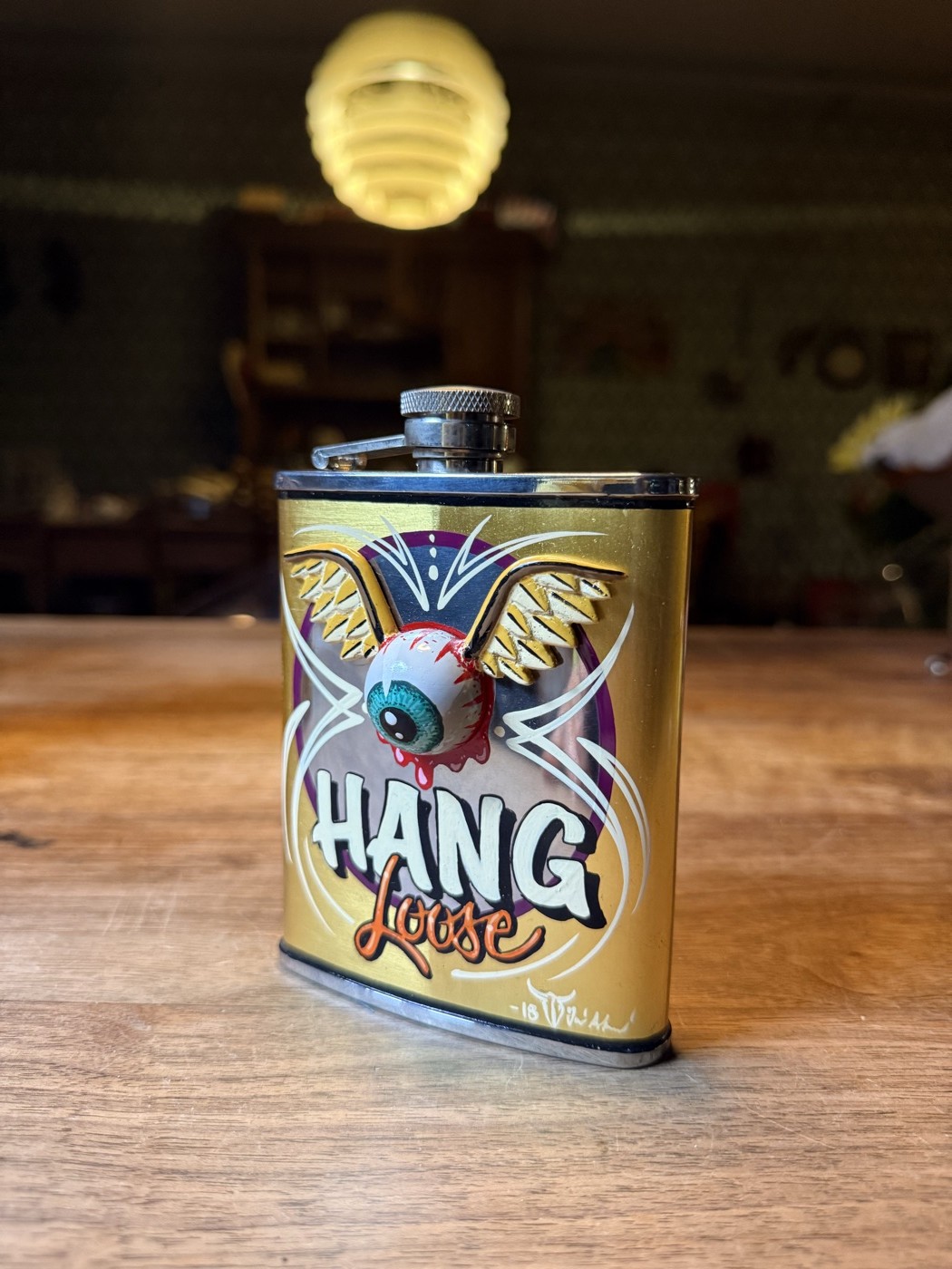 «Hang Loose» Flachmann mit Flying Eyeball