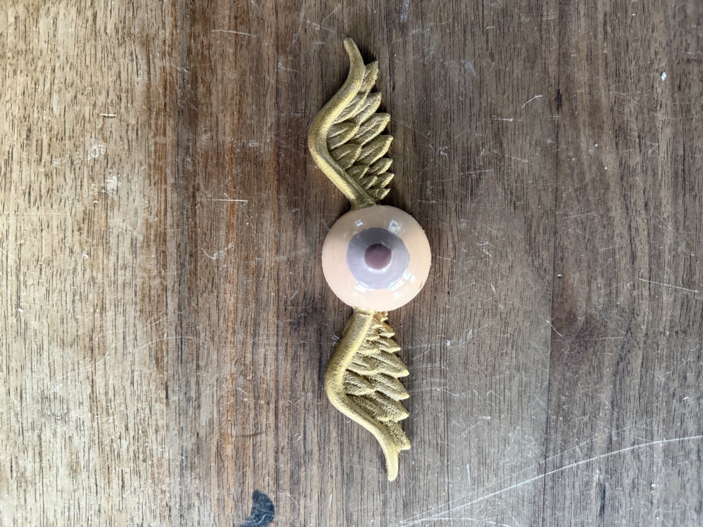 Anstecker «Flying Eyeball»