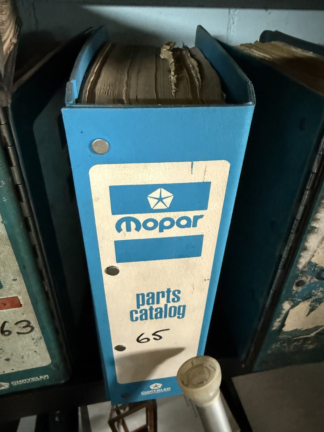 Mopar «Parts Catalog» 1965, blauer Binder