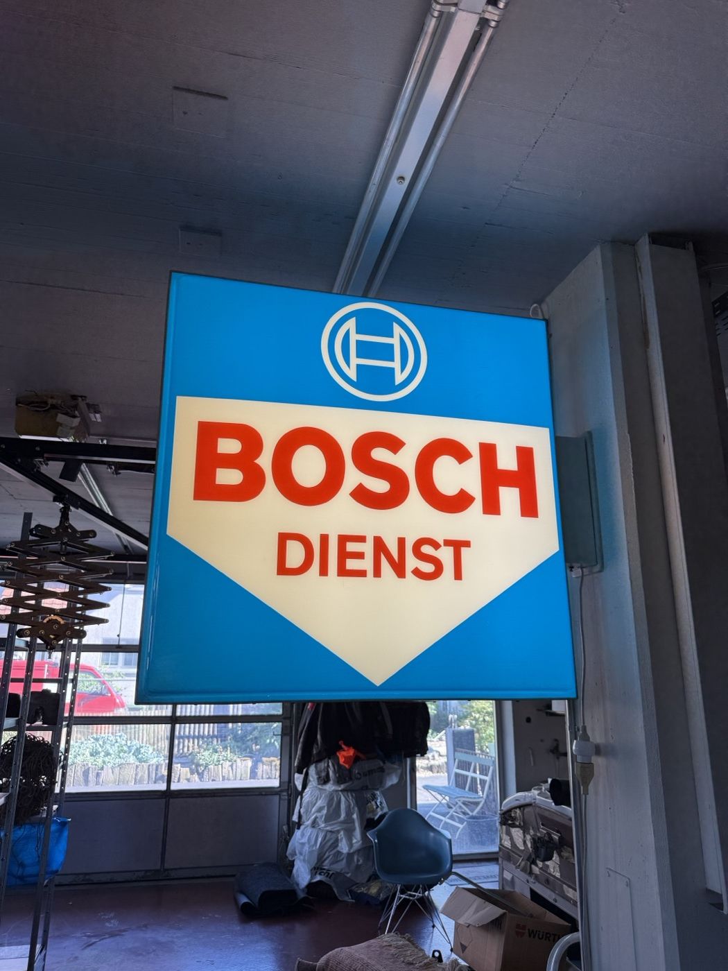 Bosch Dienst Leuchtreklame