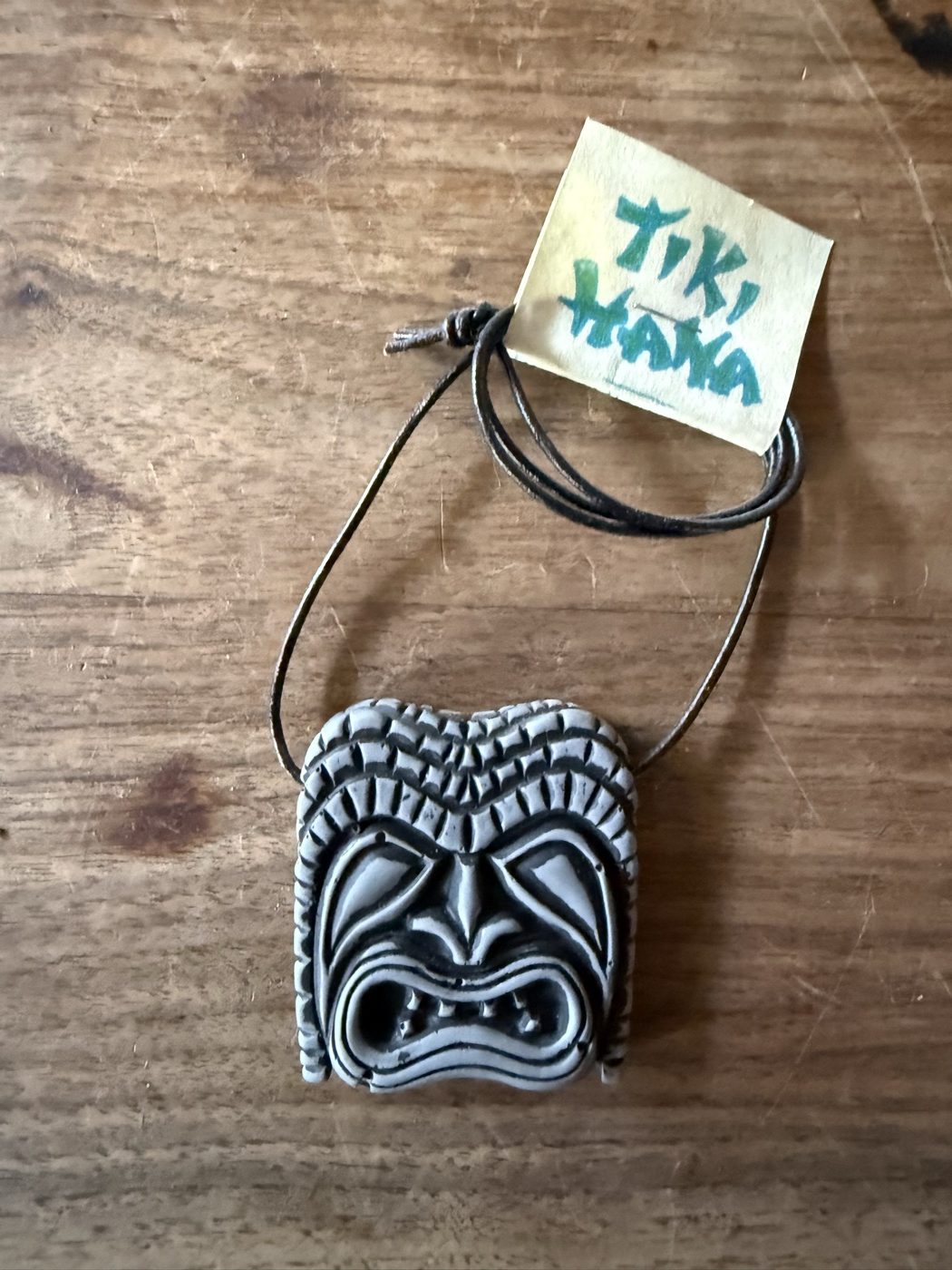 Tiki-Maske, silbergrau