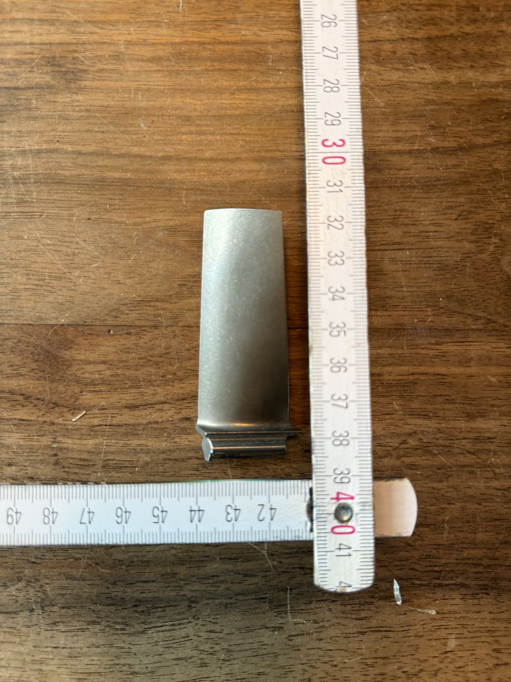 Verdichterschaufel mit Teilenummer · 7,5 cm