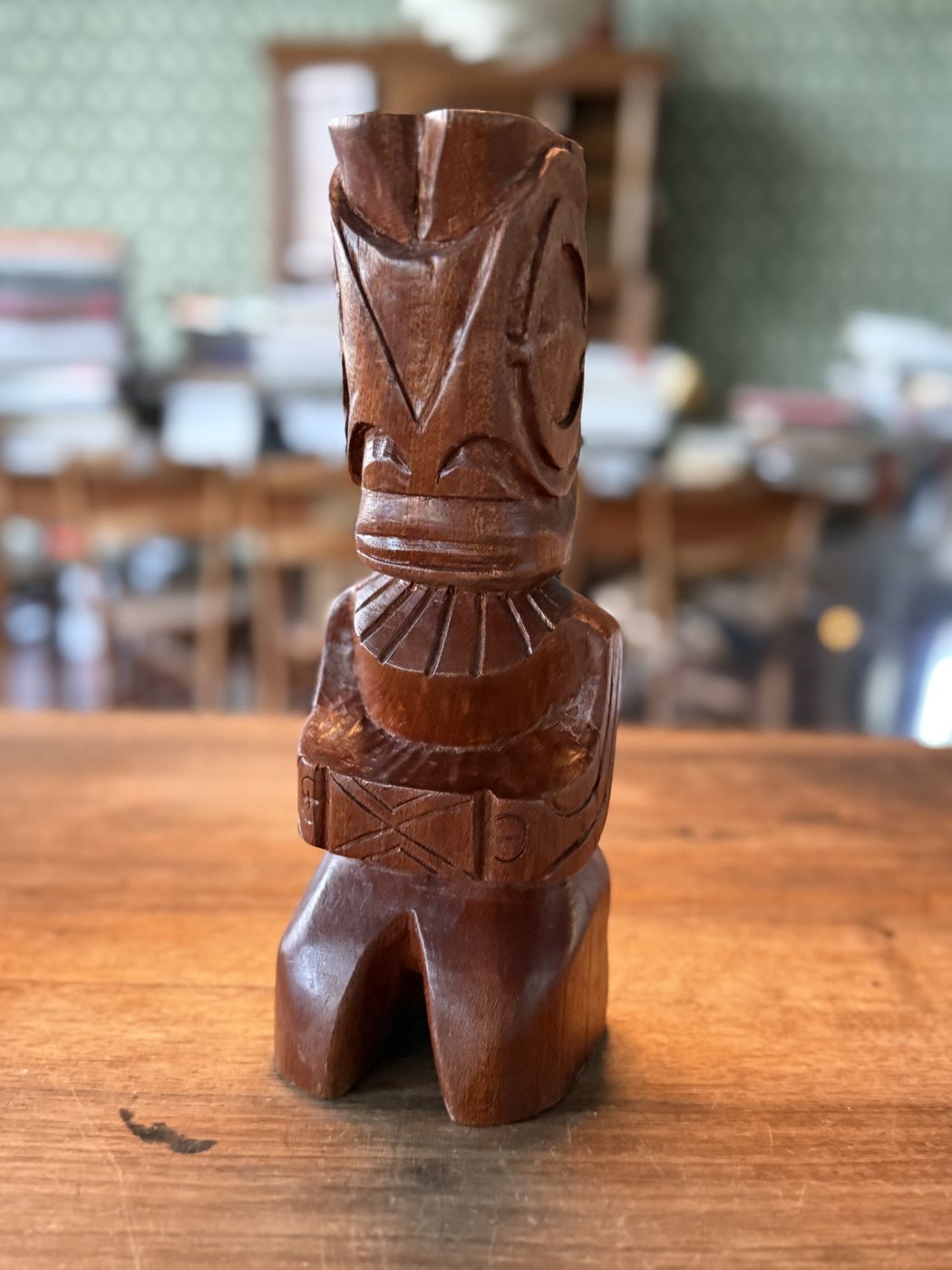 Tiki-Figur mit Spiralaugen · 25 cm