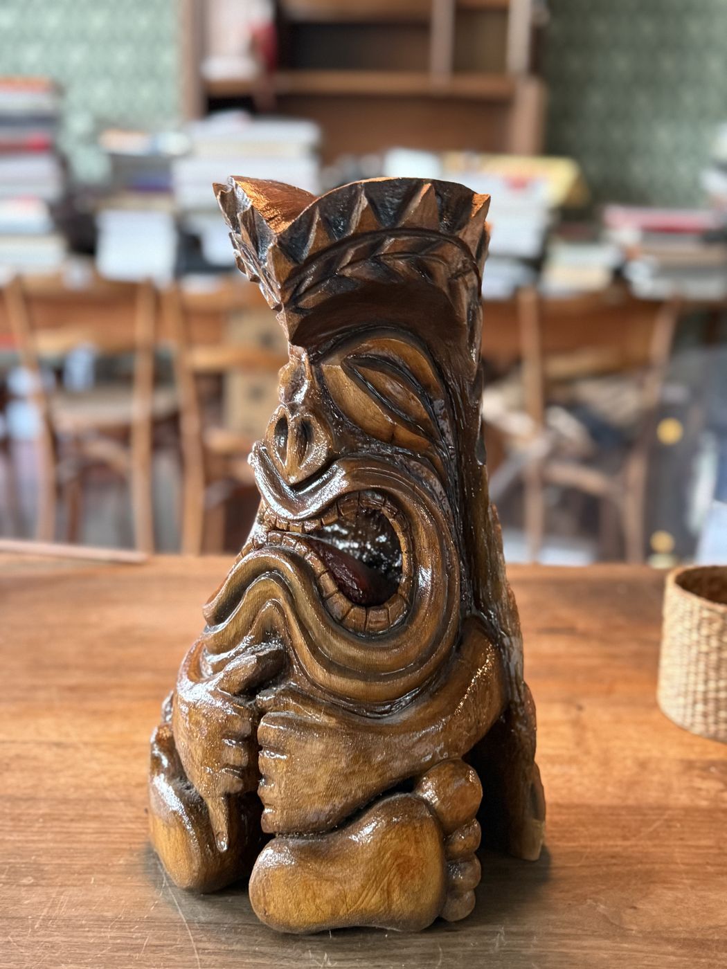 Grosser Tiki · signiert «Dave Shultz · HANG LOOSE»