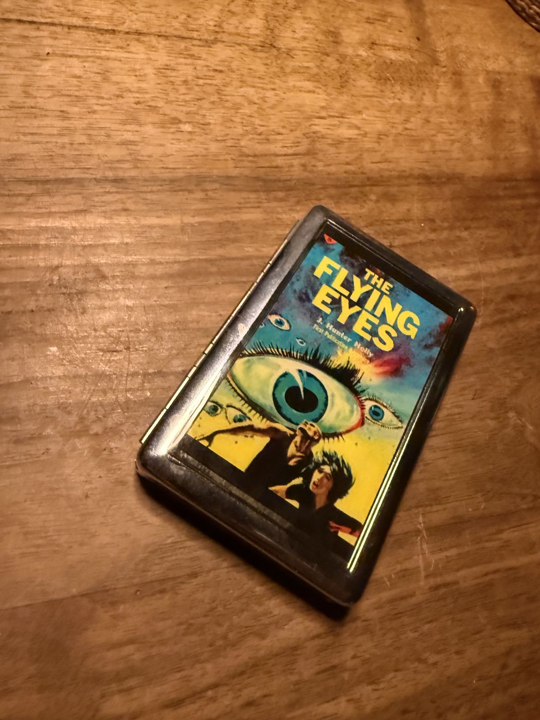 Etui mit Pulp-Cover «The Flying Eyes»