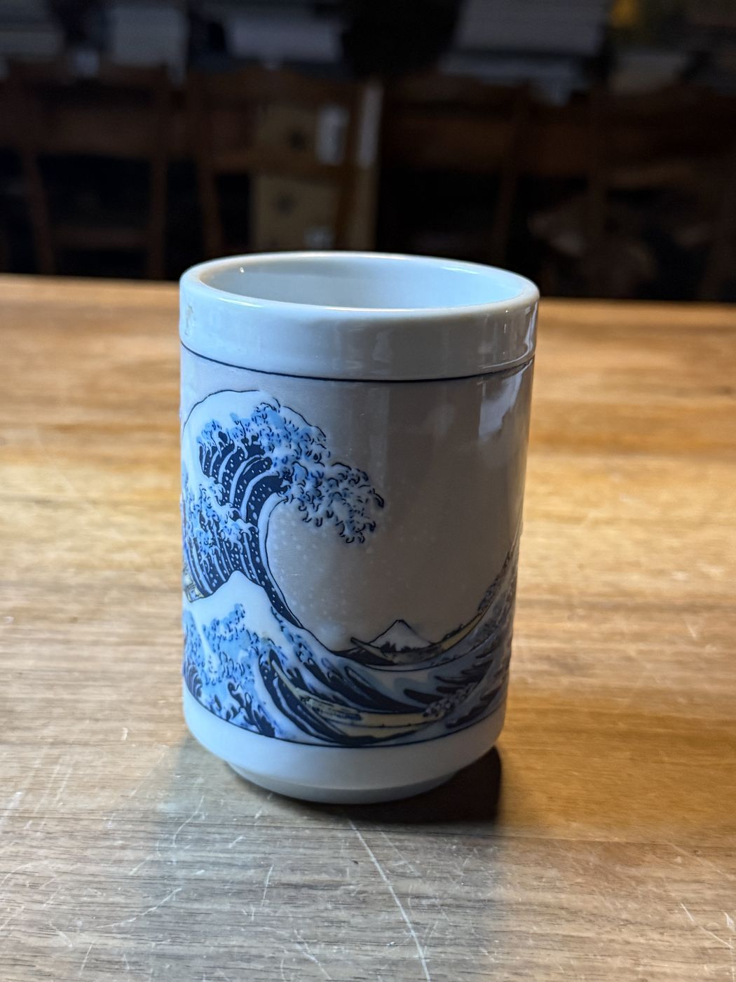 Teebecher mit «Grosser Welle» · nach Hokusai