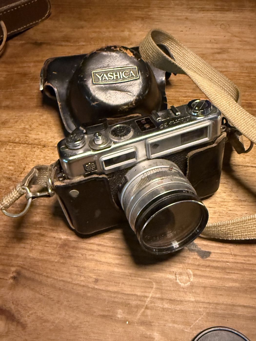 Yashica Electro 35 · mit Tasche