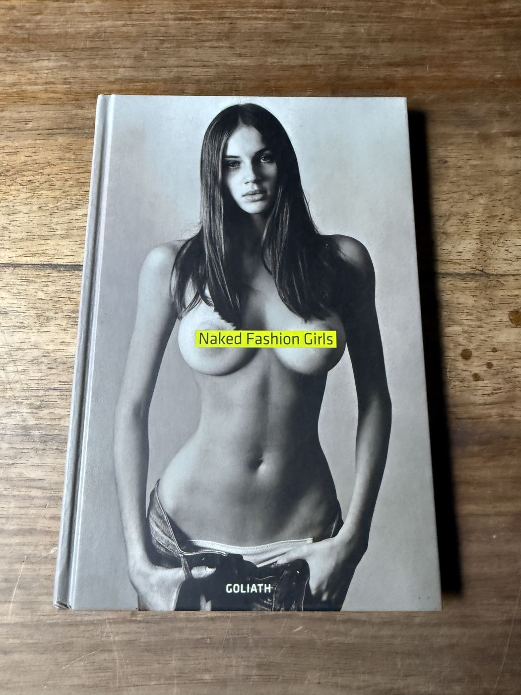 Naked Fashion Girls