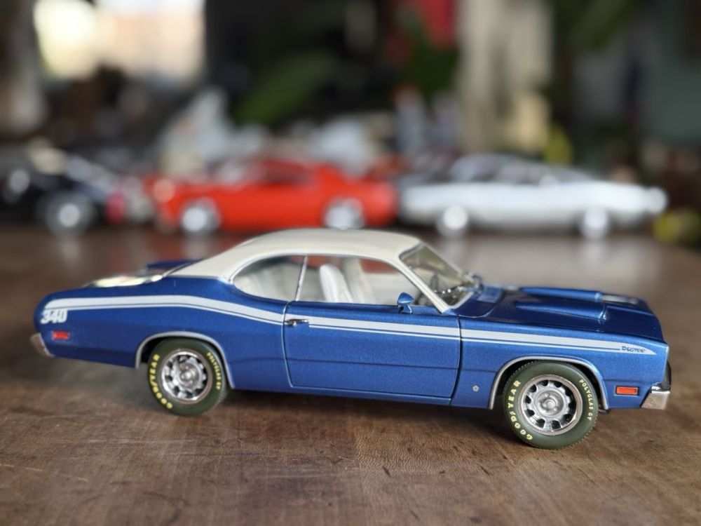 Plymouth Duster 340 1971, Blau mit weissem Dach